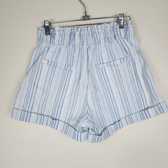 American Eagle Size 2 Blue Striped Paperback Shorts - Picture 5 of 10